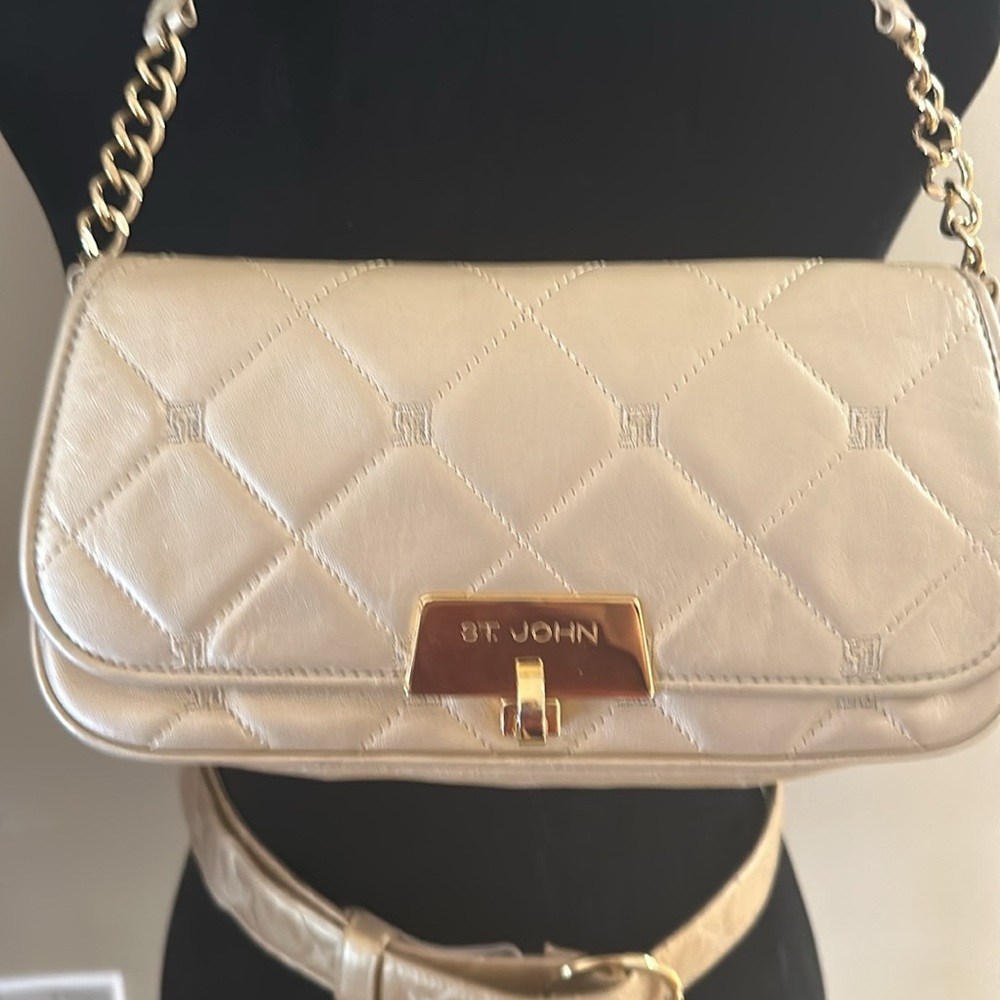 ST JOHN matching quilted signature purse and matching belt. Very classy. - Picture 2 of 7